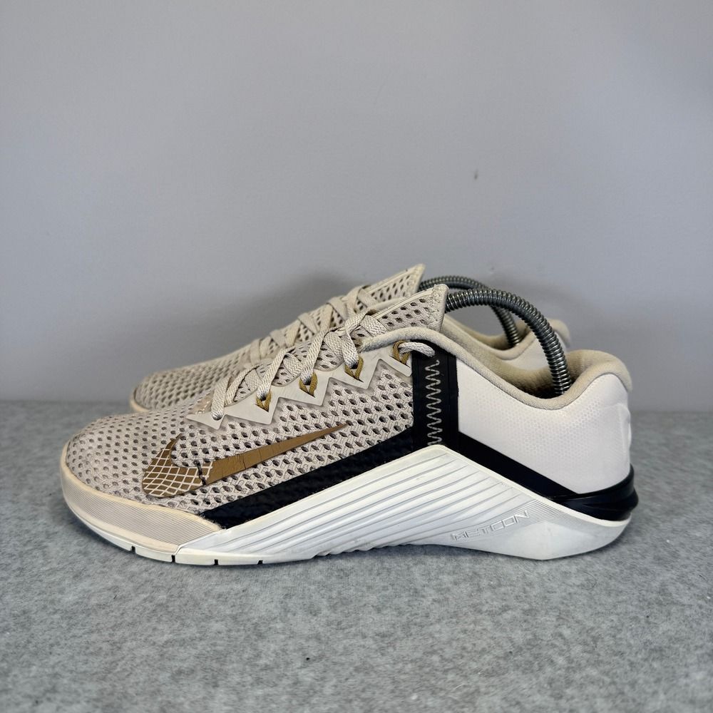 Nike Metcon 5 Womens Shoes Size 8 Tan Gold Crossfit Running Sneakers AT3160-170